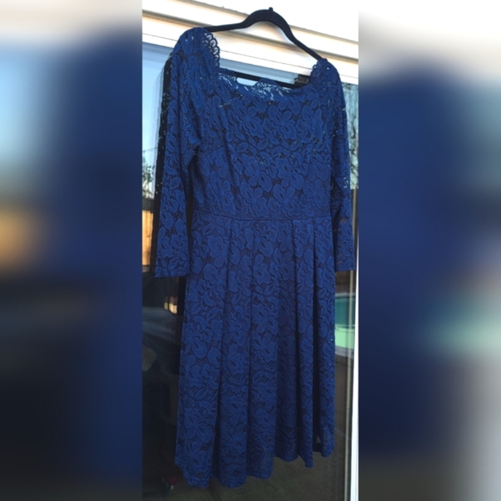 Miusol Elegant Navy Blue Floral Lace Dress – Size XL - Picture 7 of 16